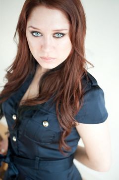 Heather Dorff interpreta Ryann O'Riley