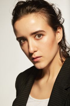 Abby Corrigan interpreta Gigi
