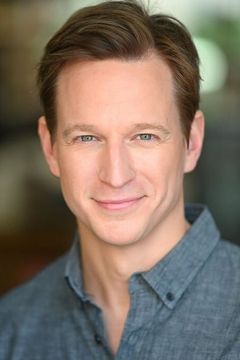 Corey Sorenson interpreta Gestapo Officer Werner
