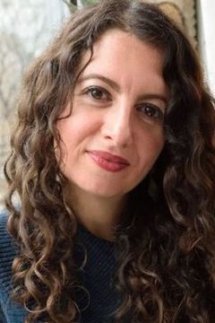 Inbal Weinberg interpreta Party Guest (uncredited)