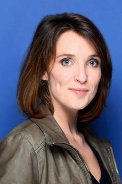 Alix Poisson interpreta Clarisse Duval