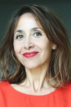 Lucia Sanchez interpreta Ana Maria