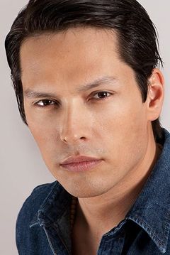 Wesley French interpreta Javier