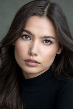 Tatyana Rose Baptiste interpreta Neanderthal Daughter - Adult Lark