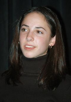 Brittany Pollack interpreta Mack