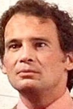 Roger Caine interpreta A.T.A.C. Man