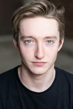 James Tarpey interpreta Nathan
