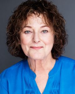 Lyn Mahler interpreta Convalescent Nurse