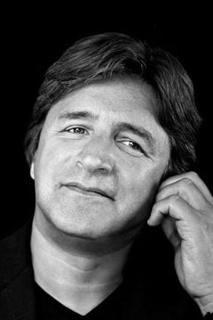 Guy Farley interpreta Sir Pelleas