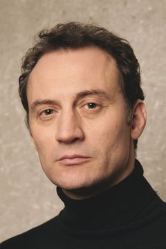 Anatoly Belyy interpreta Vinitar