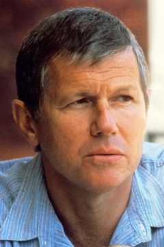 Richard Marquand interpreta Maj. Marquand - AT-ST Driver / EV-9D9 (voice) (uncredited)