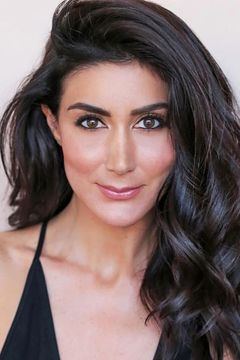 Rachael Markarian interpreta Follies Dancer