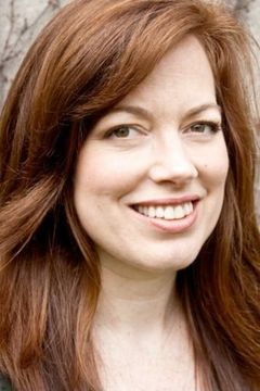 Kim Parkhill interpreta Leslie
