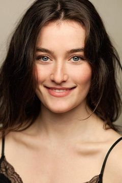 Sarah Pidgeon interpreta Stevie Ward