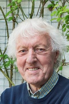 John Leddy interpreta Coachman