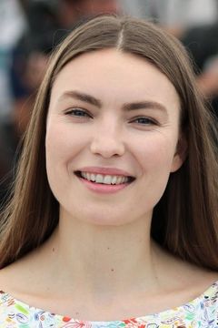 Cristina Chiriac interpreta Russian Woman