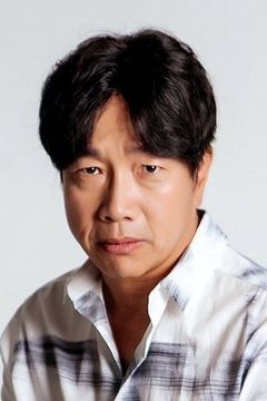 Park Chul-min interpreta Sook-hee's father