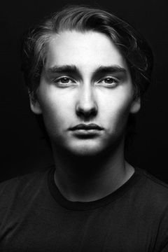 Magnus Sjørup interpreta Jonas