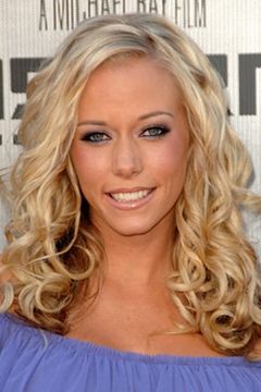 Kendra Wilkinson interpreta Self (uncredited)