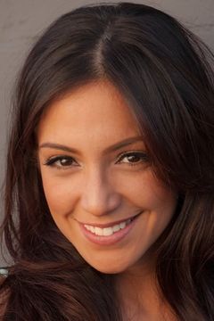 Laura Aleman interpreta Masseuse