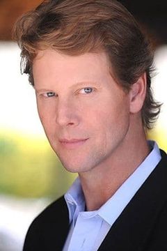 Alan Campbell interpreta Tony Sable