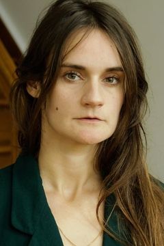 Aurore Broutin interpreta Safia Dakro