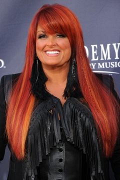 Wynonna Judd interpreta Marilyn Jinway