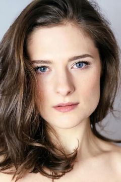 Louisa Jacobson interpreta Marian Brook