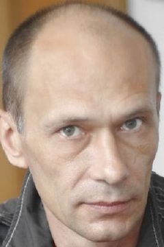 Georgy Topolaga interpreta Mitskevitch, head doctor
