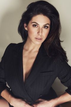 Cristina Rosato interpreta Gina