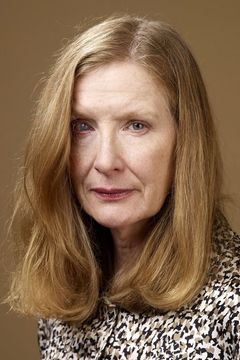 Frances Conroy interpreta House Owner