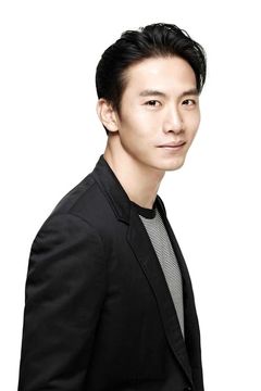 Qi Yuwu interpreta Steven