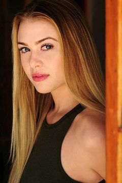 Hayley Erin interpreta Taylor Hotchkiss