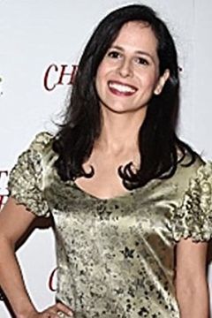 Clara Perez interpreta Kate