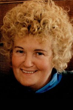 Brenda Fricker interpreta madame Mazzawatty
