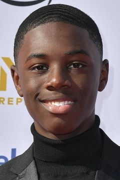 Alex Hibbert interpreta Young Oakland Kid