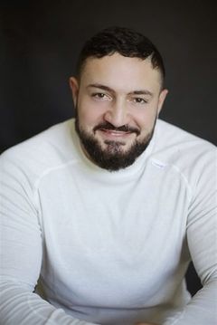 Youssef Sahraoui interpreta Frère Cherkaoui 1