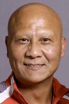 Ji Chun-Hua interpreta Master Mao Shan