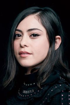 Rosa Salazar interpreta Brenda