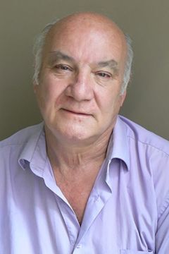 Jean-Pierre Clami interpreta Etienne