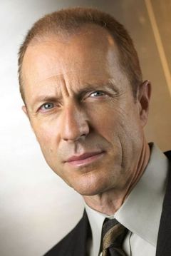 Will Lyman interpreta Frontline Narration App