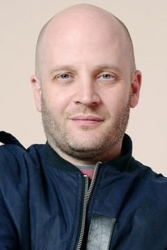 Todd Louiso interpreta Dr. Morgan