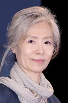 Ye Soo-jung interpreta Soon-ok