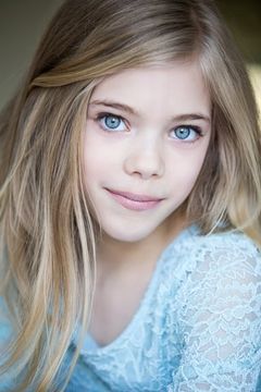Elle McKinnon interpreta Charlotte Cody