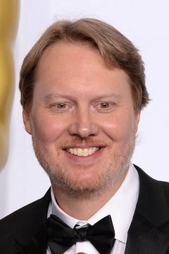 Don Hall interpreta Darnell (voice)