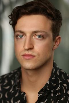 Horatio James interpreta Charlie Bowdre