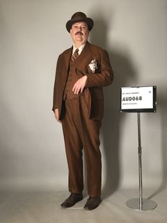 Andrew Blackall interpreta The Rowdy Frenchman (uncredited)