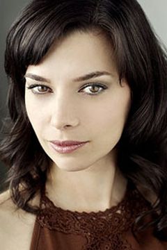 Isabelle Landry interpreta Priest's Wife