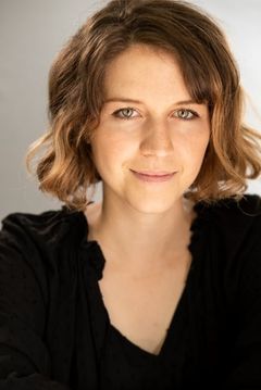 Hannah Black interpreta Young Jenny