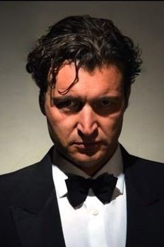 Karl Farrer interpreta Nobleman (uncredited)